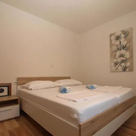 Mit Grill, Pool Und Terrasse Apartment *